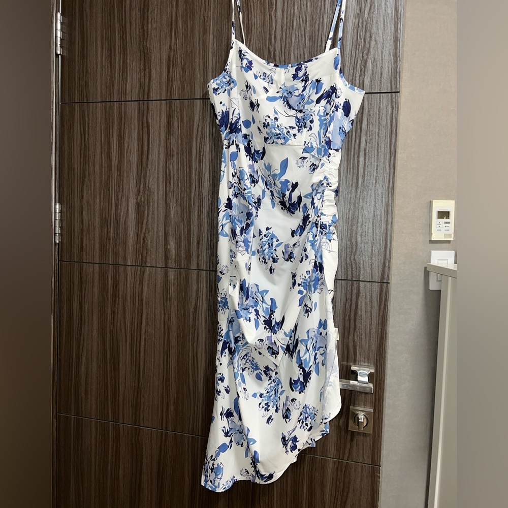 Brand new shein summer dress. Never got to wear it